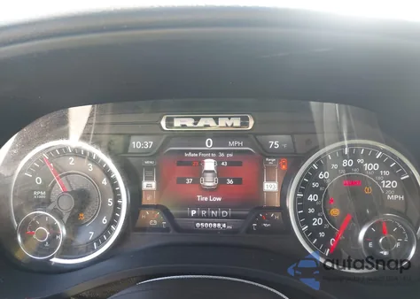 2022 Ram 1500 Big Horn 4X4 6'4 Box from USA, damaged, VIN 1C6SRFBT0NN142066